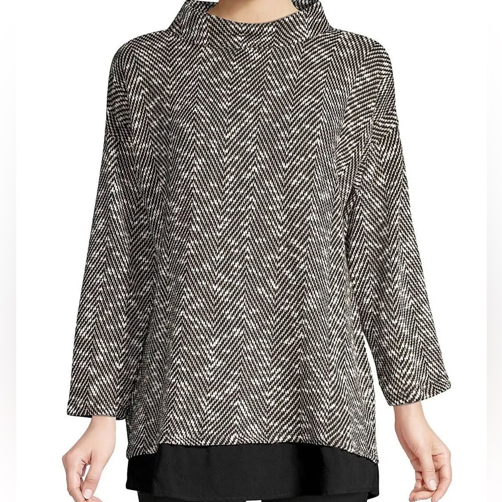 Vince Camuto Large Black and White Heathered Women's Herringbone Mock Neck Top Y